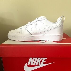 Brand new 6.5 Nike Youth sneakers like a 8.5 Women’s